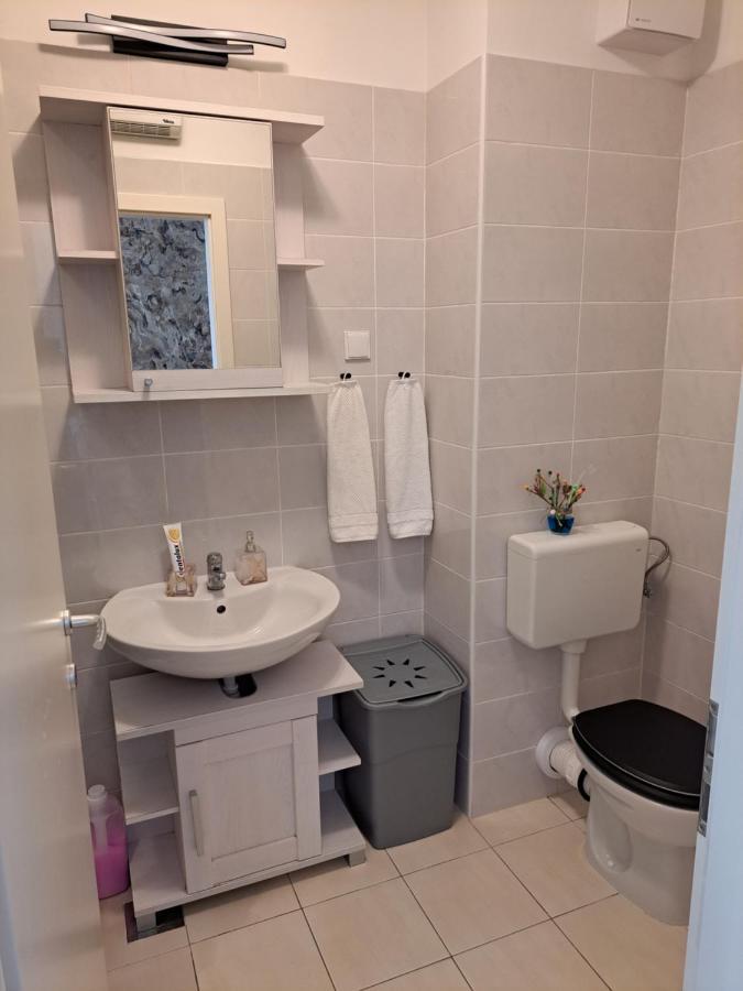 Mariposa, Apartment With Balcony, Private Parking In The Garage, Near The Biggest Shopping Center Mall Of Split Exteriér fotografie